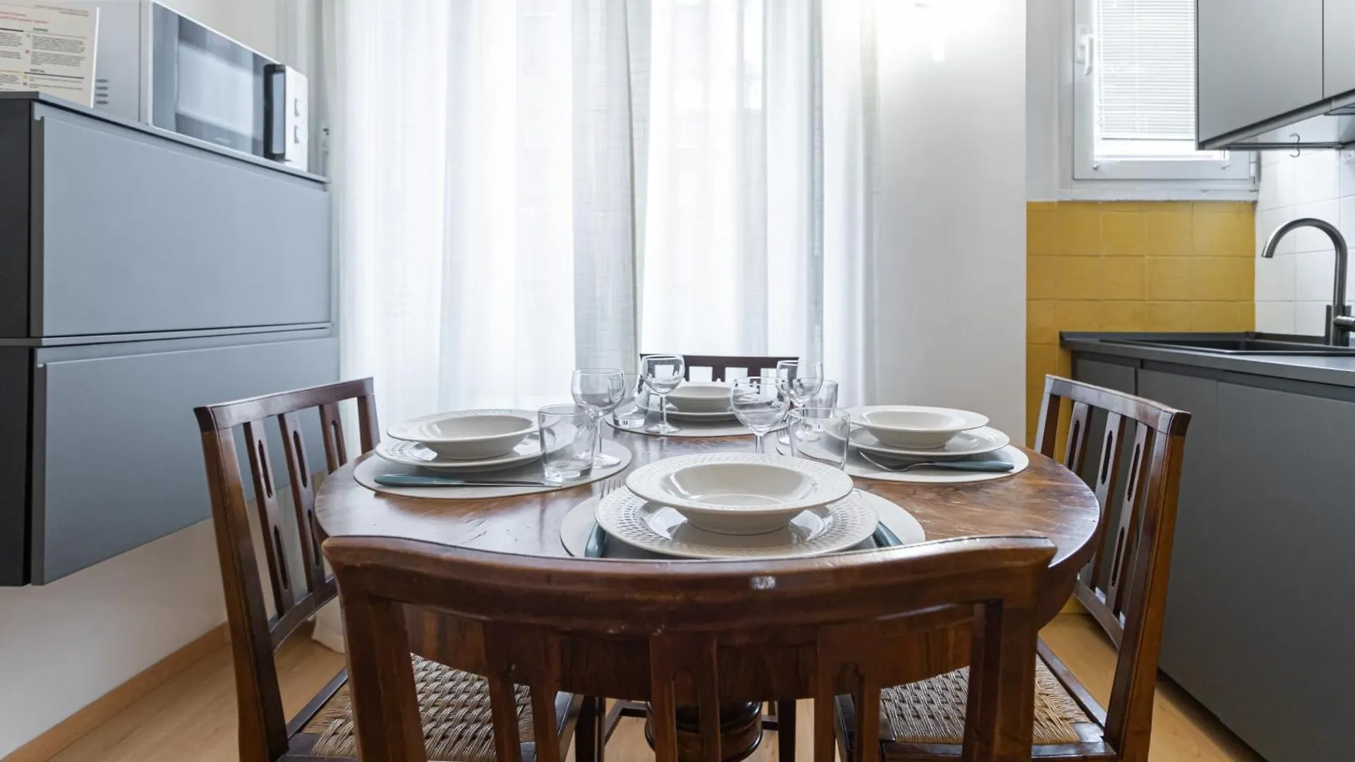 Italianway - Papiniano 18 B Apartment Milan